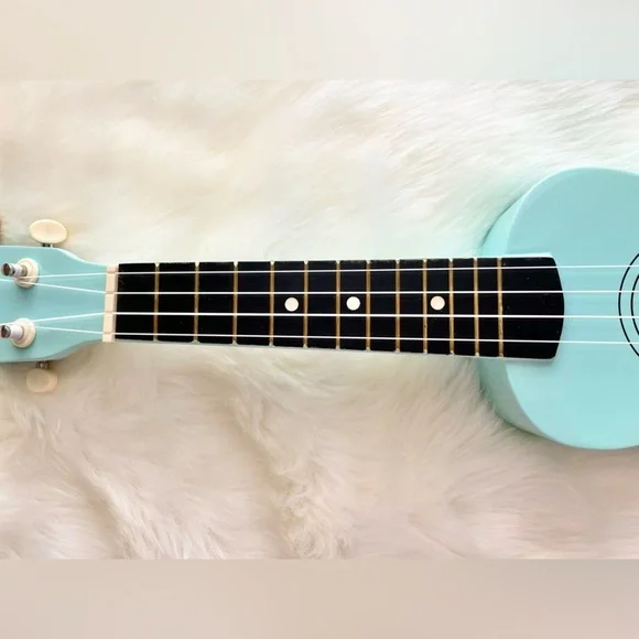 21” Ukulele Instrument - Picture 4 of 7